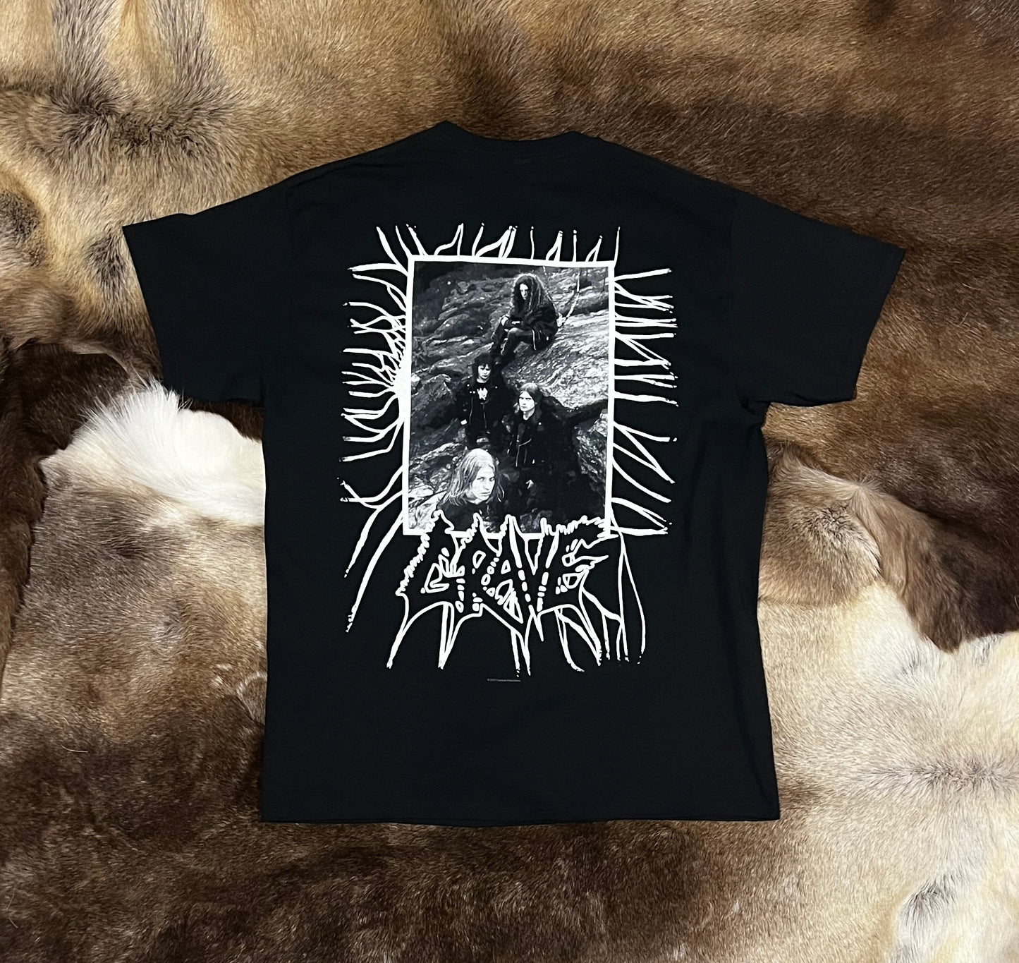 Grave  - Into The Grave Short Sleeved T-shirt