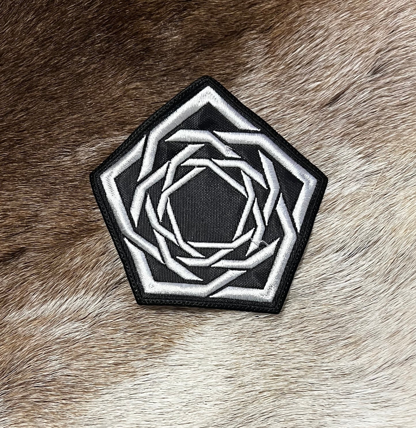Carpenter Brut - Symbol Patch