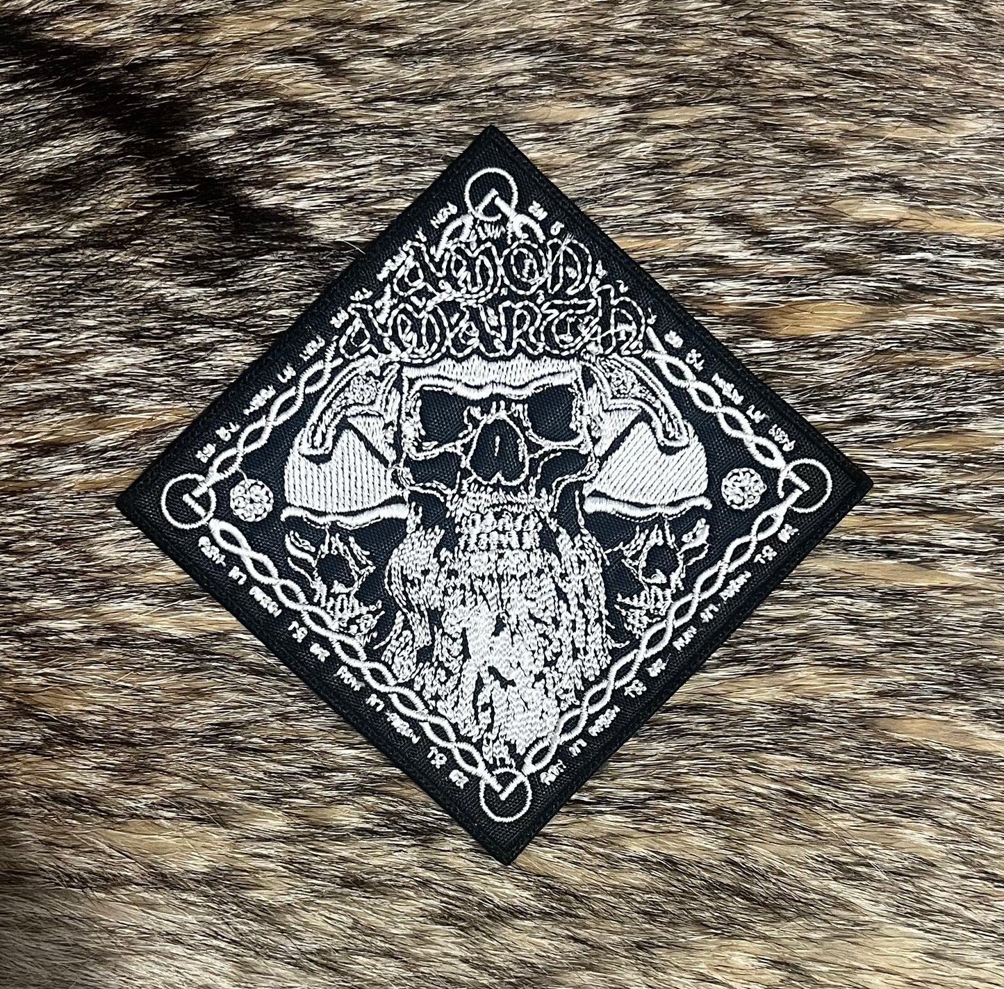 Amon Amarth - Three Skulls