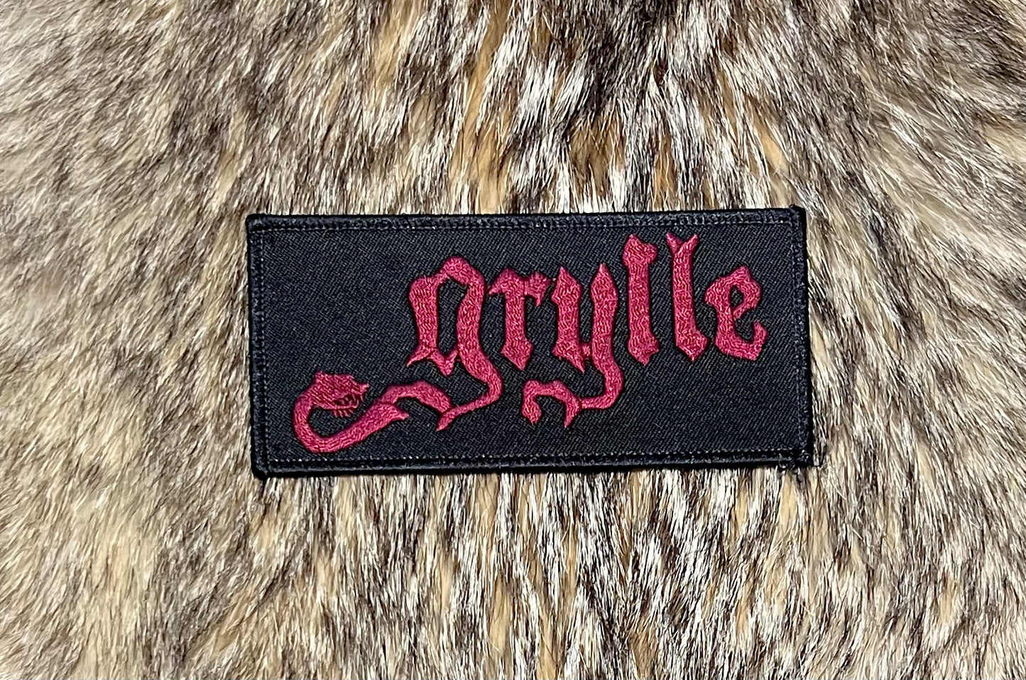 Grylle - Claret Logo Patch
