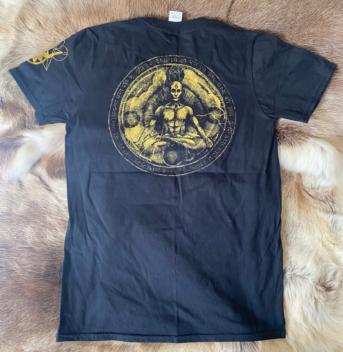 Acherontas - Amarta Gold Print Short Sleeved T-shirt