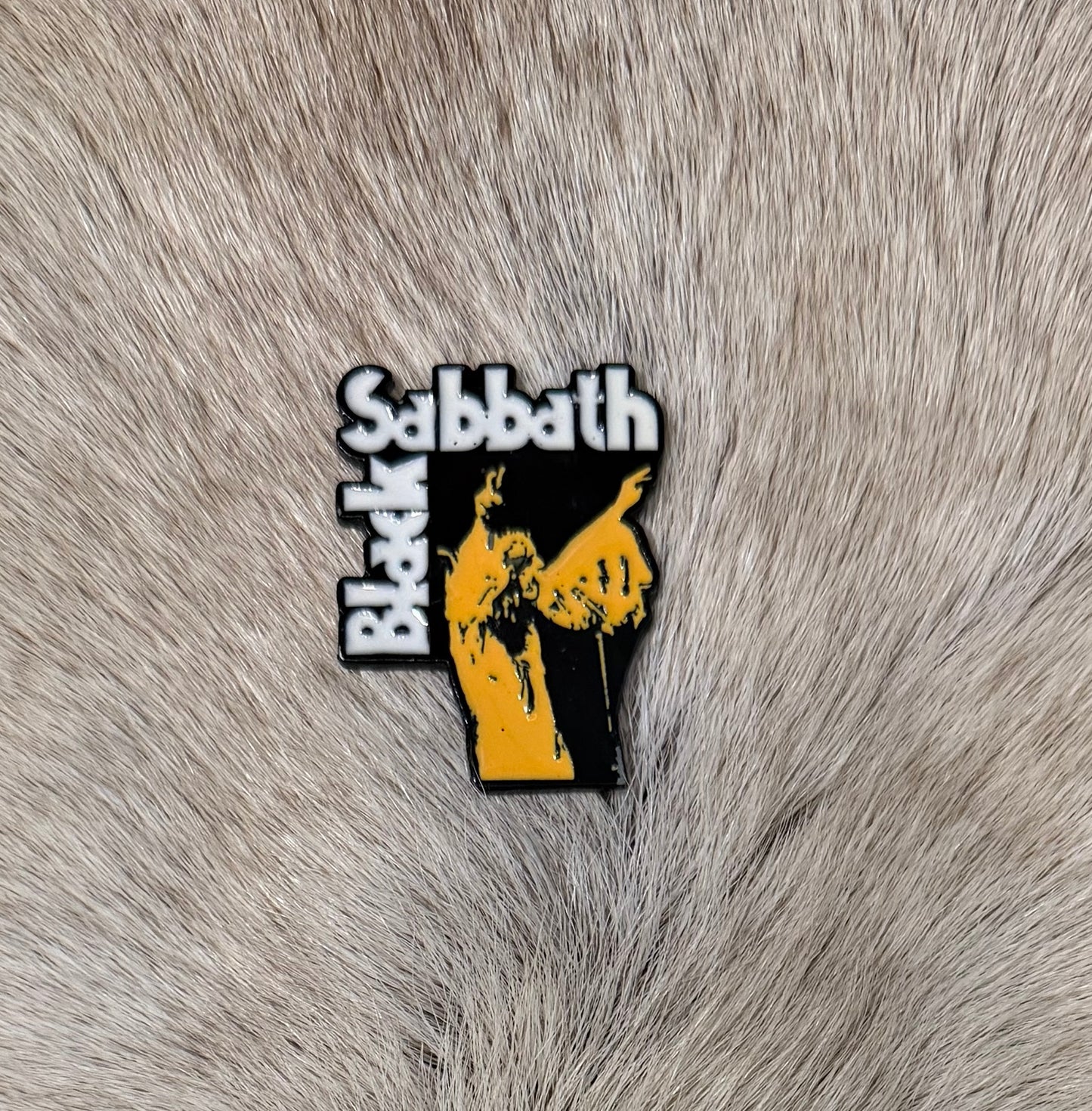 Black Sabbath - Vol 4 Logo Metal Pin