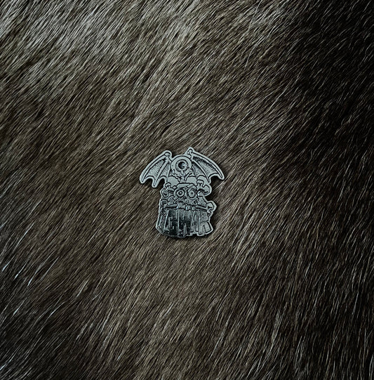 GWAR - Sabres Going ... Metal Pin